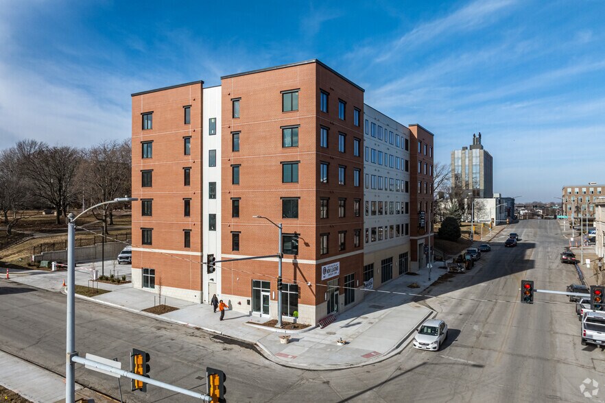 810 N 6th St, Kansas City, KS à louer - Photo de l’immeuble – Image 3 sur 4