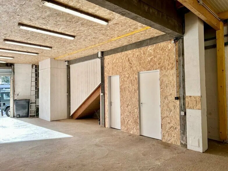 Local d'activités dans Le Havre à vendre - Photo de l’immeuble – Image 2 sur 5