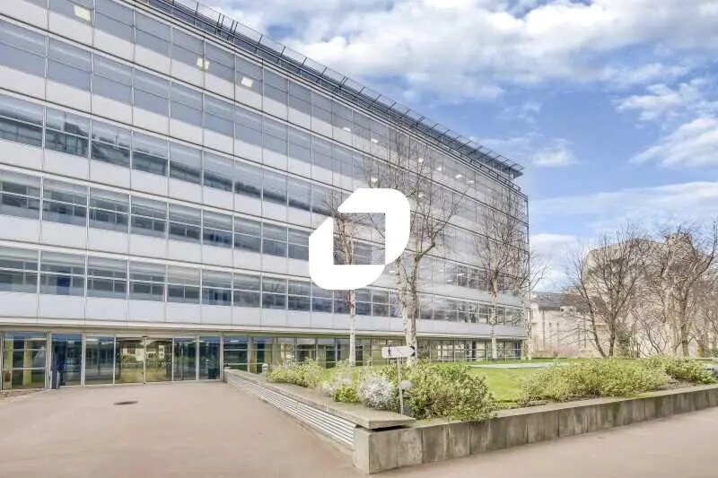 Bureau dans Pantin à louer - Photo de l’immeuble – Image 2 sur 15