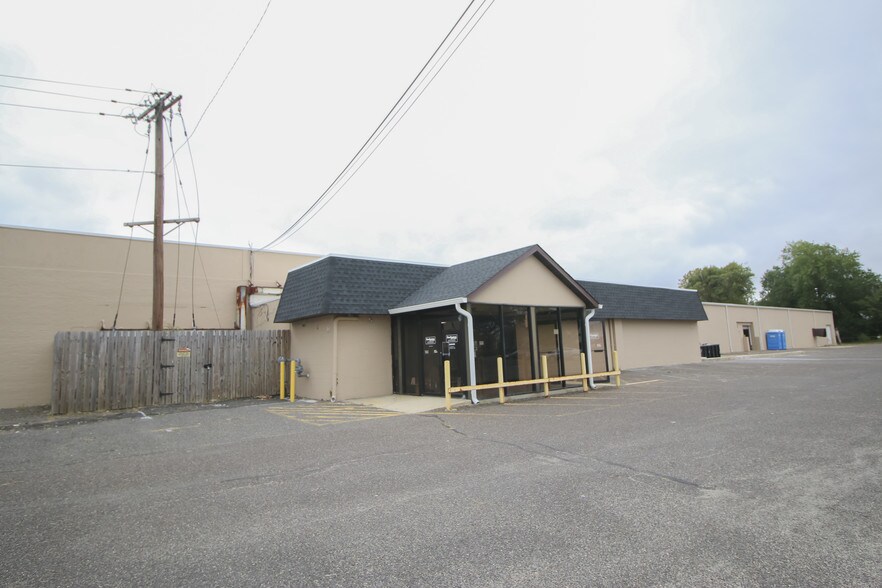 1206 Route 130 N, Burlington, NJ à louer - Photo de l’immeuble – Image 3 sur 38