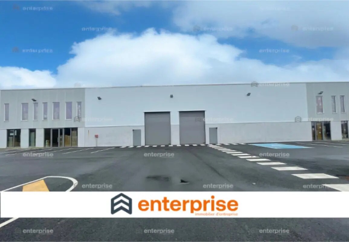 Local d'activités dans Avelin à vendre Photo de l’immeuble– Image 1 sur 2