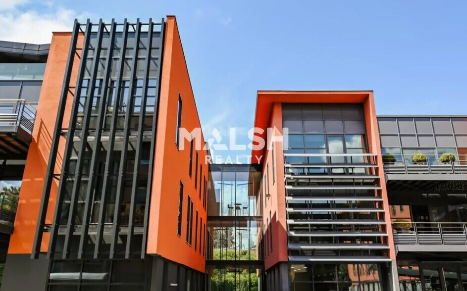 Bureau dans Caluire-et-Cuire à vendre - Photo de l’immeuble – Image 1 sur 37