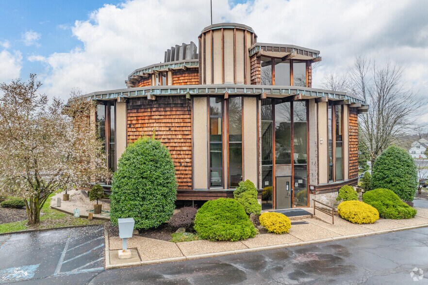 1166 DeKalb Pike, Blue Bell, PA à louer - Photo de l’immeuble – Image 3 sur 5