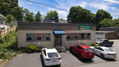 40 Oval Rd, Quincy, MA à louer Photo intérieure– Image 2 sur 7