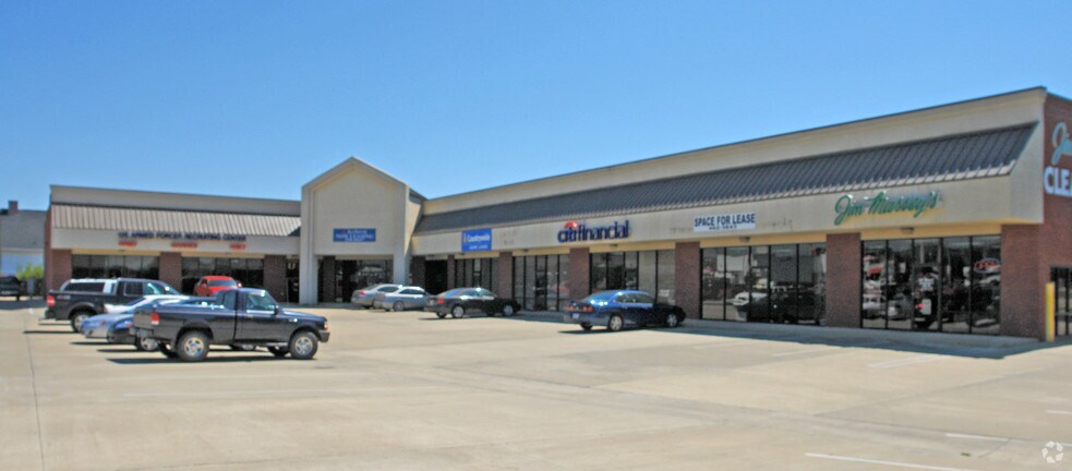 561-589 McQueen Smith Rd S, Prattville, AL à louer - Photo de l’immeuble – Image 2 sur 12
