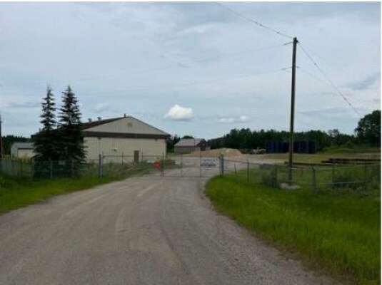 5205 49 St, Yellowhead County, AB à vendre - Photo de l’immeuble – Image 3 sur 10