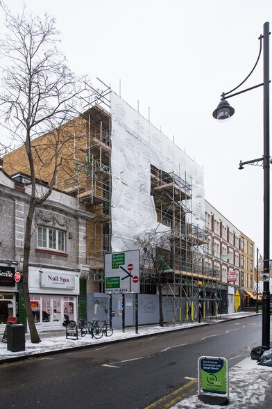 419-423 Coldharbour Ln, Londres à louer - Photo de l’immeuble – Image 2 sur 5