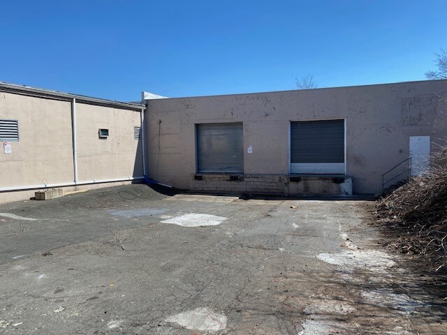 57-69 E 26th St, Paterson, NJ à louer - Photo de l’immeuble – Image 2 sur 5