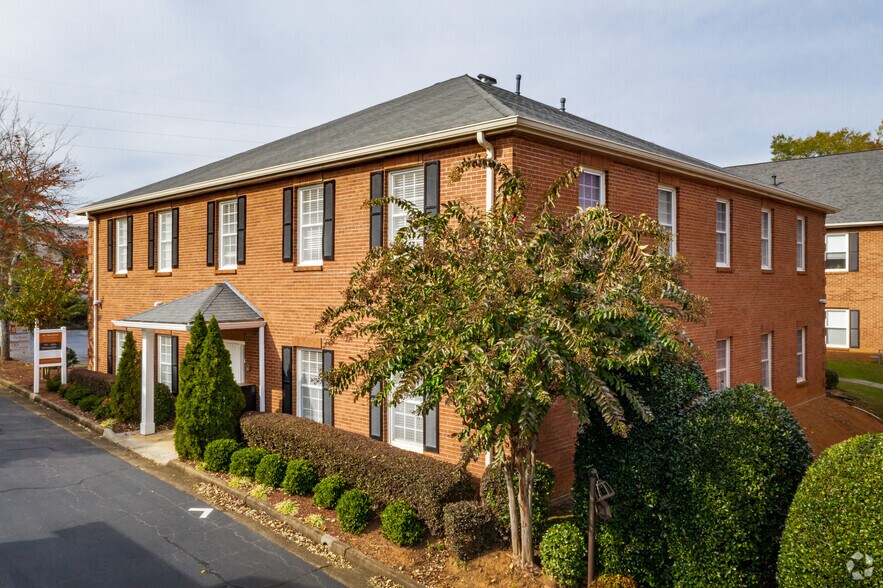2440 Sandy Plains Rd, Marietta, GA à louer - Photo de l’immeuble – Image 2 sur 33
