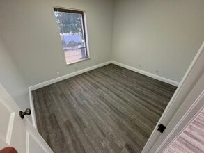 5725 Corporate Way, West Palm Beach, FL à louer Photo intérieure– Image 2 sur 5