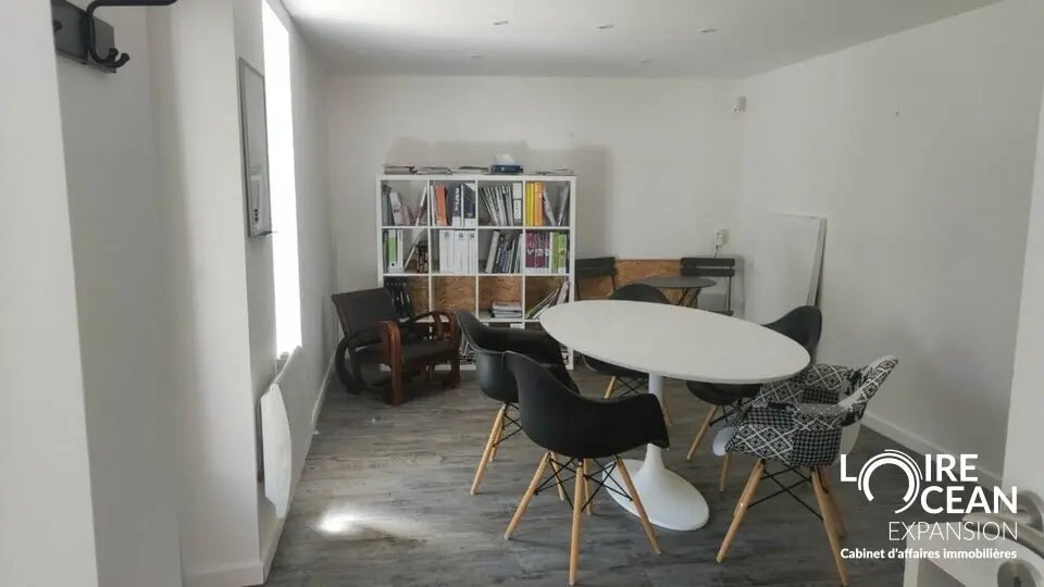 Local d'activités dans Pornic à vendre - Photo de l’immeuble – Image 2 sur 2