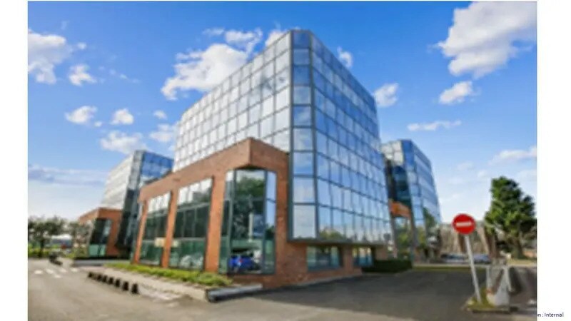 23 Avenue Louis Bréguet, Vélizy-Villacoublay à vendre - Photo de l’immeuble – Image 2 sur 16