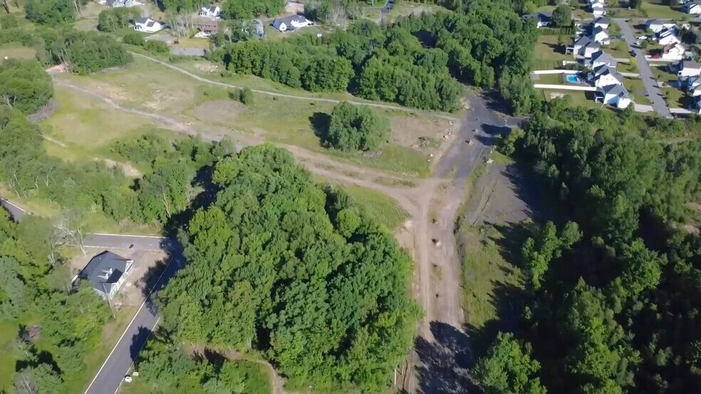 1 Joel Drive, Archbald, PA à vendre - Vidéo sur l’annonce professionnelle – Image 2 sur 15