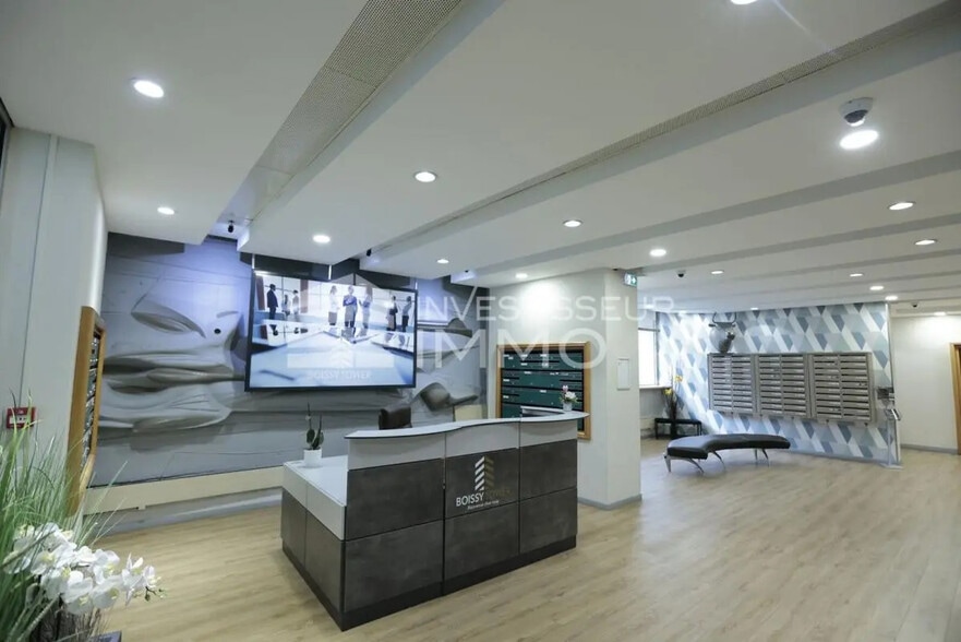 Bureau dans Créteil à louer - Hall d’entrée – Image 3 sur 5