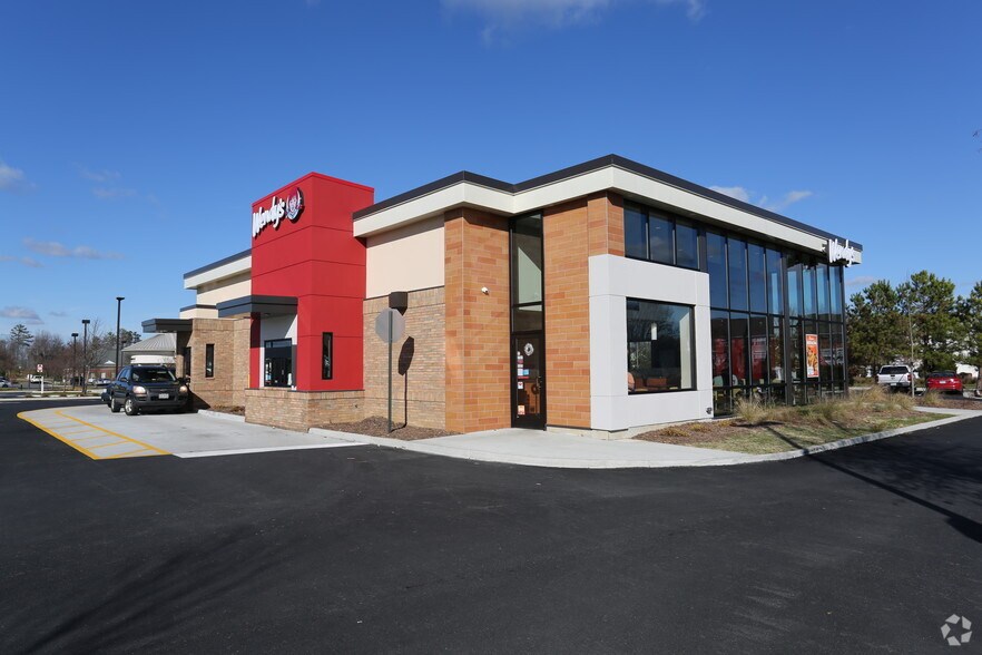 9385 Atlee Rd, Mechanicsville, VA à vendre - Photo de l’immeuble – Image 3 sur 6