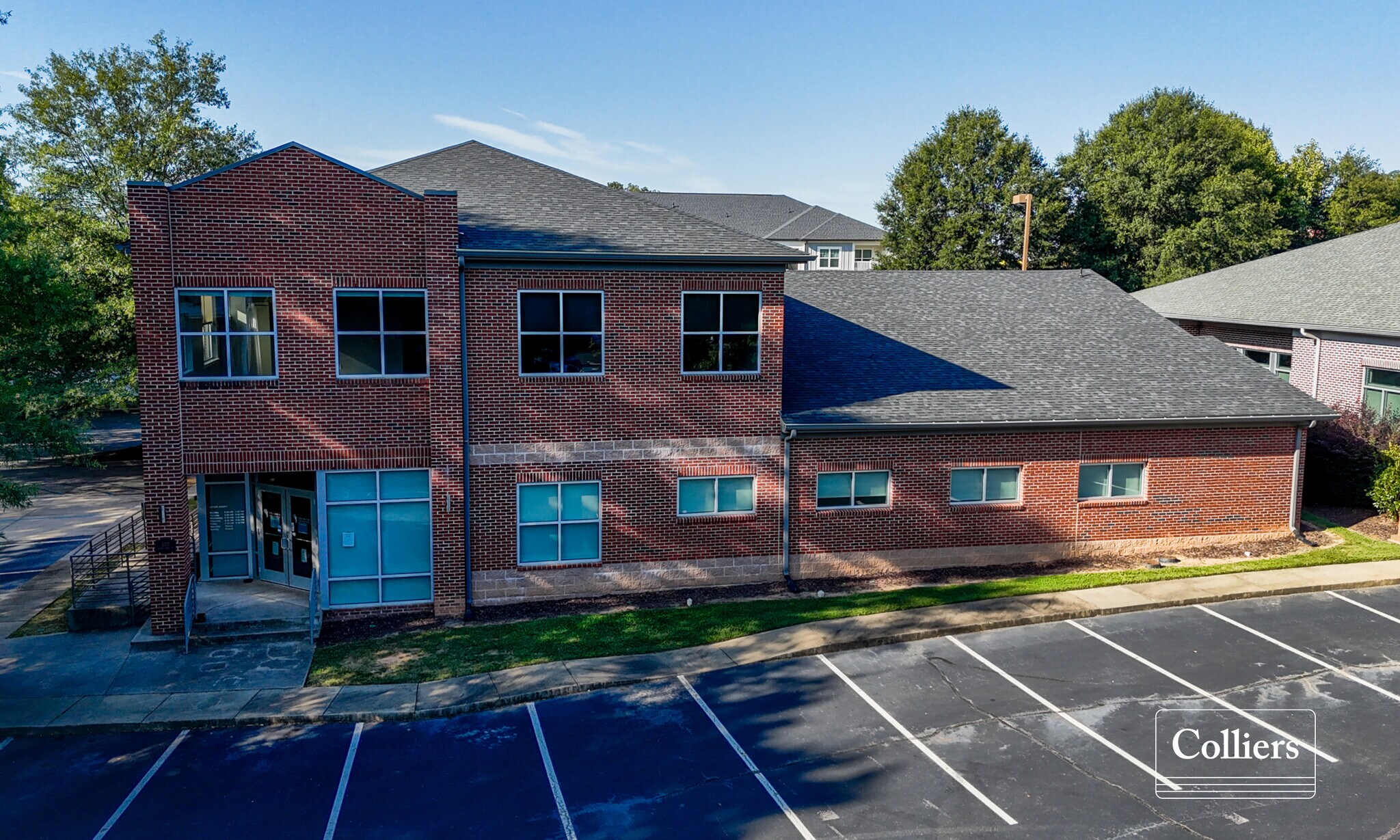 300 Regent Park Ct, Greenville, SC à vendre Photo principale– Image 1 sur 15