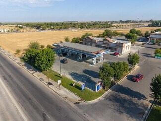 Plus de détails pour 950 Bear Mountain Blvd, Arvin, CA - Local commercial à louer