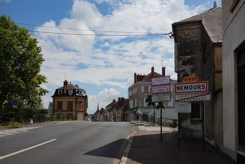 Local d'activités dans Nemours à vendre - Photo de l’immeuble – Image 2 sur 7