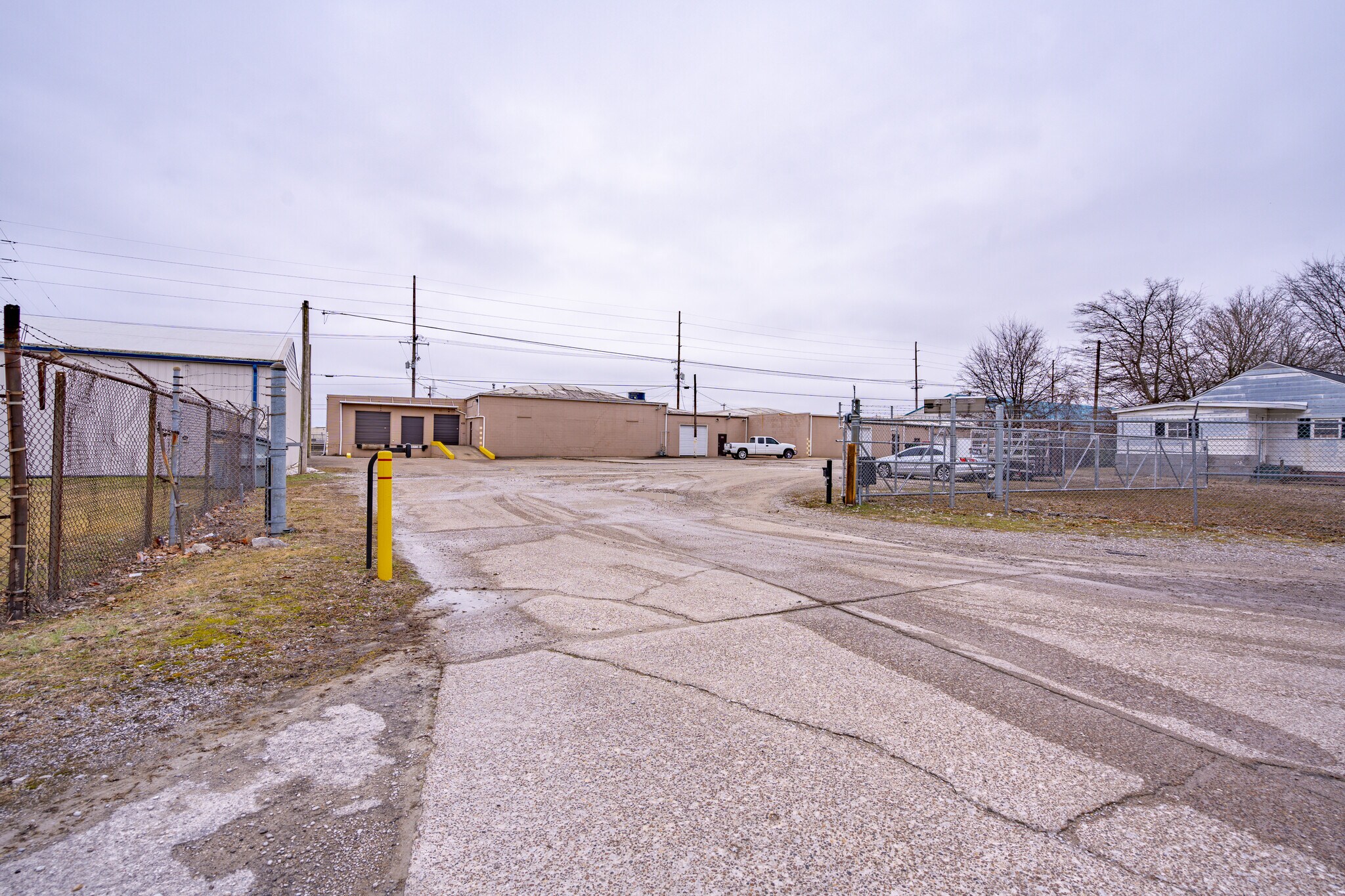 1180 E Diamond Ave, Evansville, IN à louer Photo principale– Image 1 sur 15