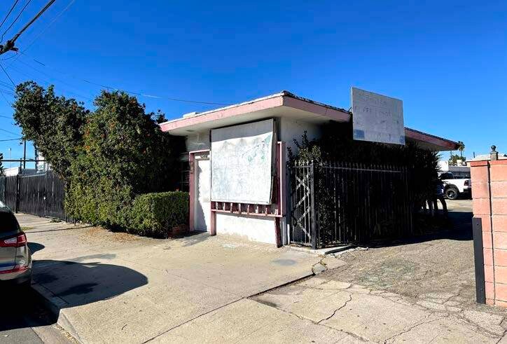 14611 Arminta St, Panorama City, CA à vendre - Photo principale – Image 1 sur 1