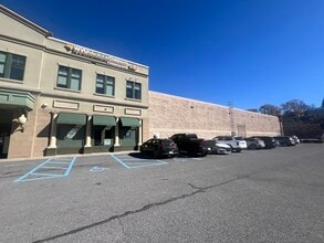 Route 705 & Stewartstown Rd, Morgantown, WV à louer Photo de l’immeuble– Image 2 sur 13