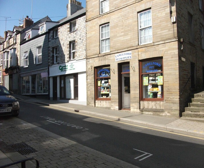 20 Fore St, Camelford à louer - Photo de l’immeuble – Image 2 sur 2