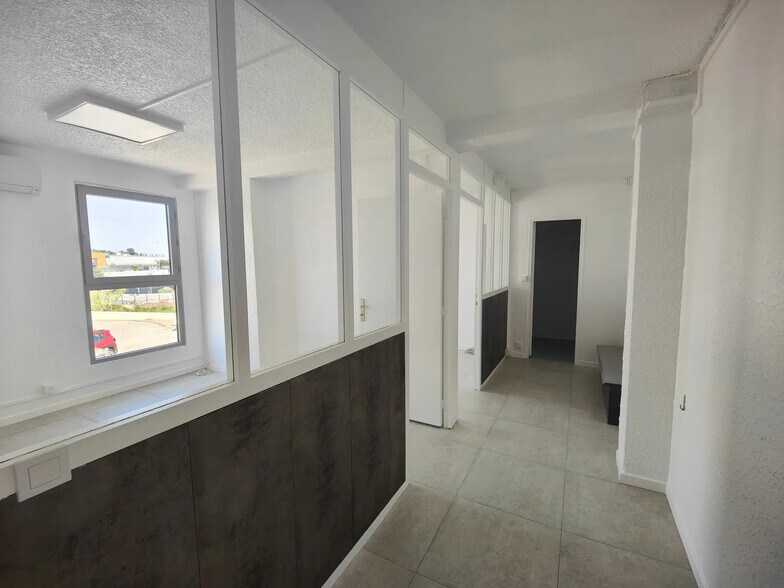 Bureau dans Antibes à louer - Photo de l’immeuble – Image 3 sur 6