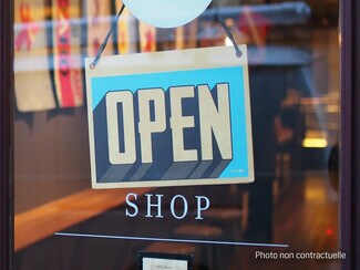 Plus de détails pour Local commercial à louer