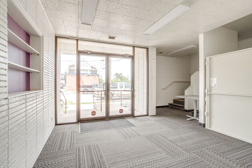 1413 Rio Grande Ave, Fort Worth, TX à louer - Photo de l’immeuble – Image 2 sur 16