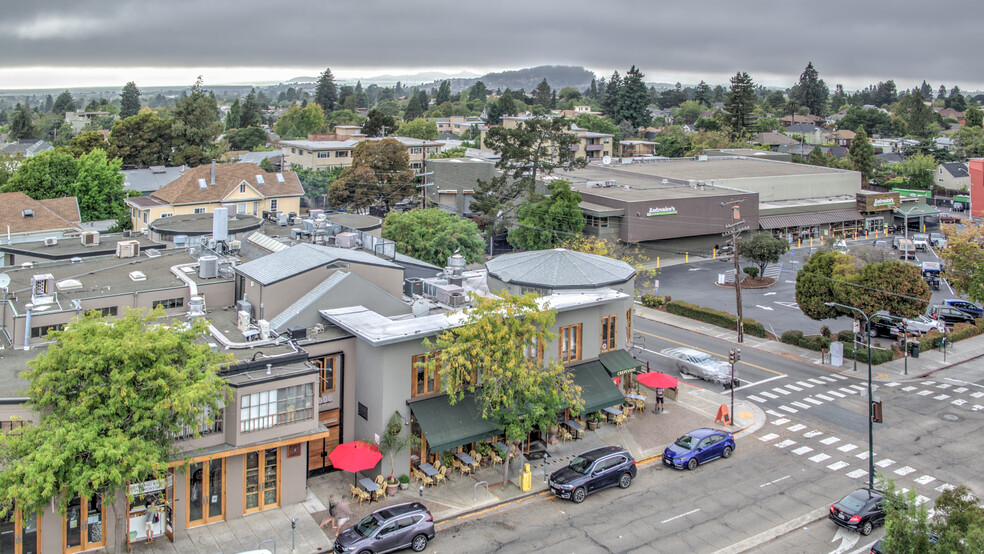 1600 Shattuck Ave, Berkeley, CA à louer - Photo de l’immeuble – Image 3 sur 11