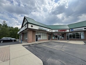 43982 N Gratiot Ave, Clinton Township, MI à louer Photo de l’immeuble– Image 2 sur 5