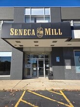 4184 Seneca St, West Seneca, NY à louer Photo intérieure– Image 1 sur 14