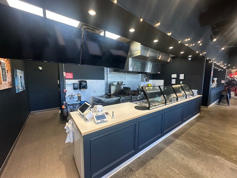 107 17th Ave, Calgary, AB à louer - Photo intérieure – Image 2 sur 16