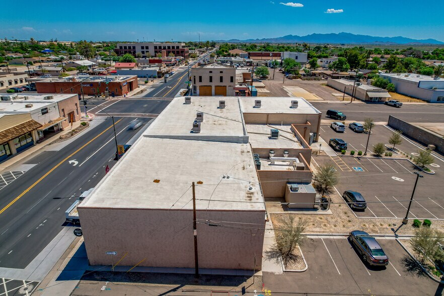 343 E Monroe Ave, Buckeye, AZ à louer - Photo de l’immeuble – Image 3 sur 6