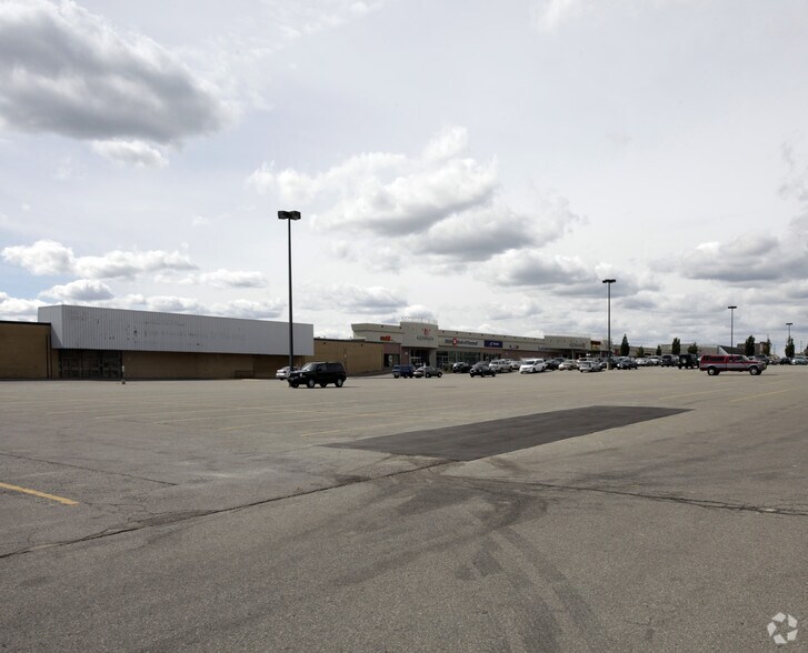 236-304 Guelph St, Halton Hills, ON à louer - Photo de l’immeuble – Image 3 sur 7