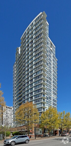 939 Expo Blvd, Vancouver, BC à vendre - Photo principale – Image 1 sur 9