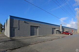 Plus de détails pour 5449 Maule Way, Mangonia Park, FL - Industriel/Logistique à louer