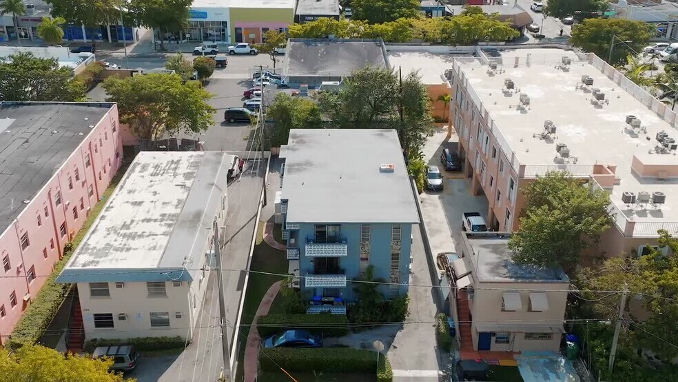 1050 SW 7th St, Miami, FL à vendre - Vidéo sur l’annonce professionnelle – Image 2 sur 34
