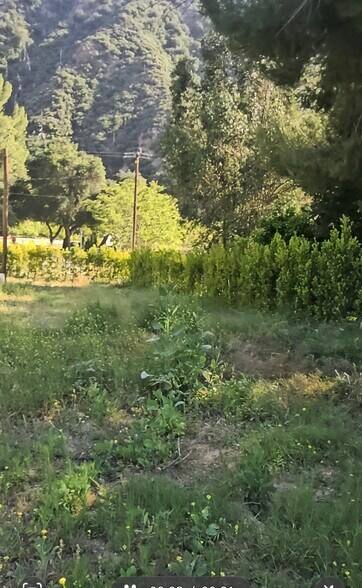 20,000sq/ft Land for Lease w/water & electricity, Tujunga, CA à louer - Photo de l’immeuble – Image 2 sur 4