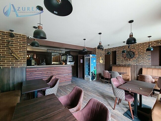 Plus de détails pour Local commercial à louer
