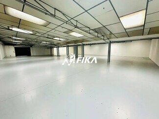 Plus de détails pour Local d'activités à louer