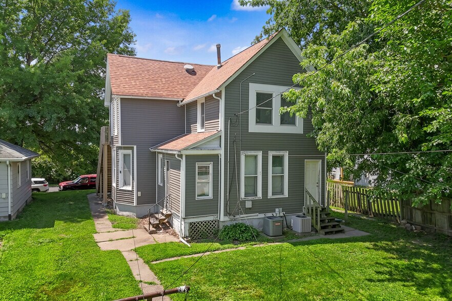 1552 W 14th St, Davenport, IA à vendre - Photo principale – Image 1 sur 1