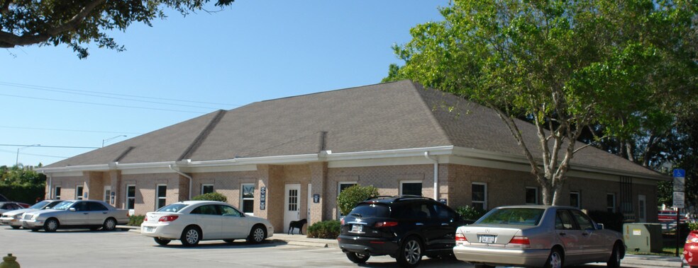 6718-6726 Lone Oak Blvd, Naples, FL à louer - Photo de l’immeuble – Image 3 sur 8