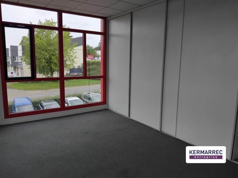 Bureau dans Cesson-Sévigné à louer - Photo intérieure – Image 2 sur 4