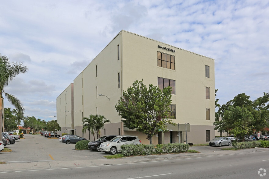 6501 NW 36th St, Miami, FL à vendre - Photo de l’immeuble – Image 2 sur 7