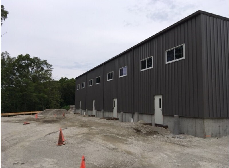 96 Nickerson Rd, Ashland, MA à louer - Photo de l’immeuble – Image 2 sur 4