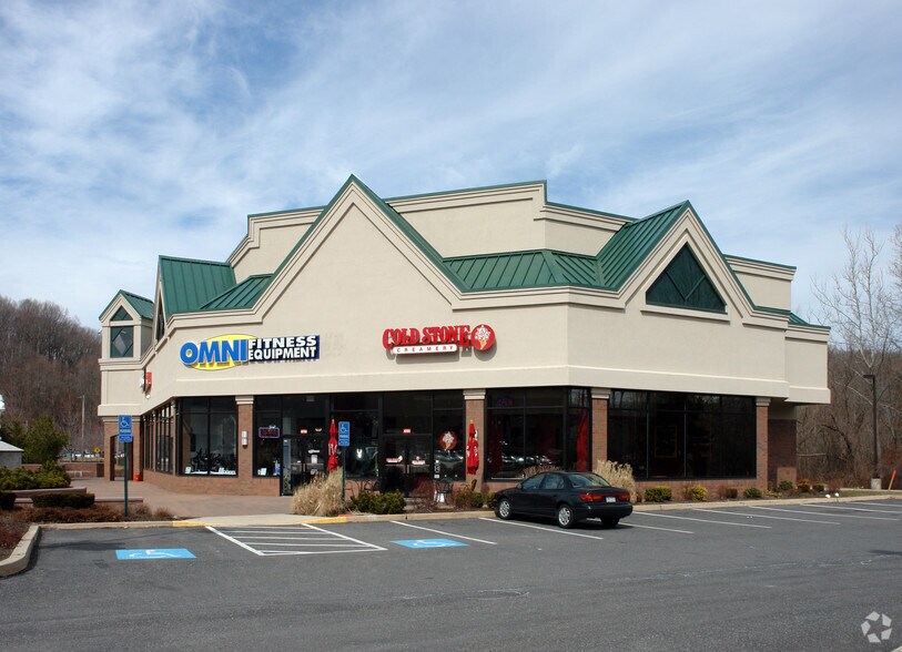 4751-4755 West Chester Pike, Newtown Square, PA à louer - Photo principale – Image 1 sur 2