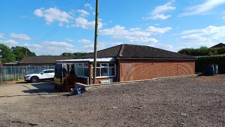Stoke Albany Rd, Desborough à louer - Photo de l’immeuble – Image 2 sur 4