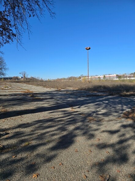 2704 Claire Ave, Alton, IL à vendre - Photo principale – Image 1 sur 3