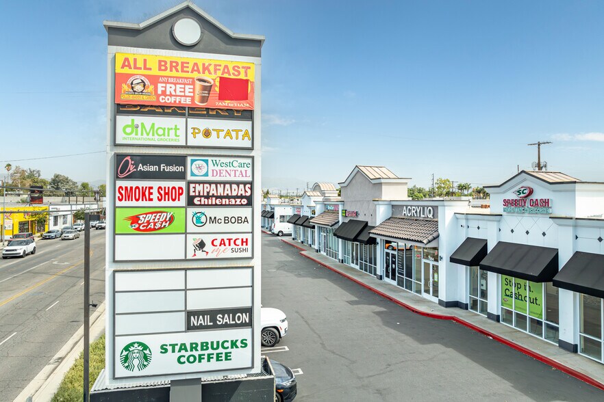 21355 Sherman Way, Canoga Park, CA à louer - Photo de l’enseigne sur pylône – Image 3 sur 6